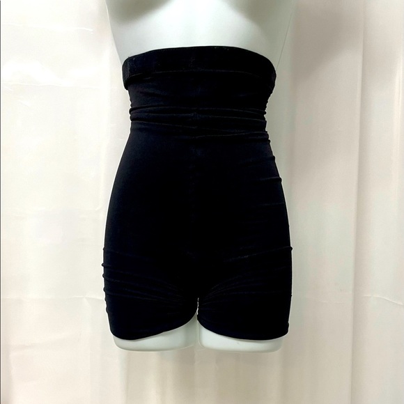 Assets Spanx Women's Shaping High Waist Shorts Mid-thigh Shaper - Black - Picture 2 of 8